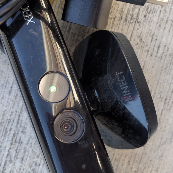 Microsoft Xbox‎ 360 Kinect Sensor Untested - Picture 2 of 4